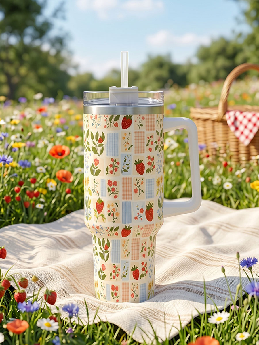 Strawberry Garden Patchwork 40oz Tumbler